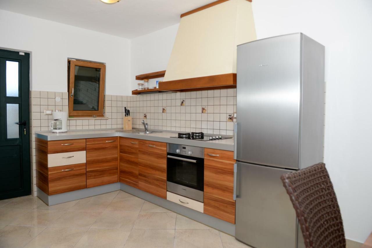 Apartment Markioli Повля Екстер'єр фото